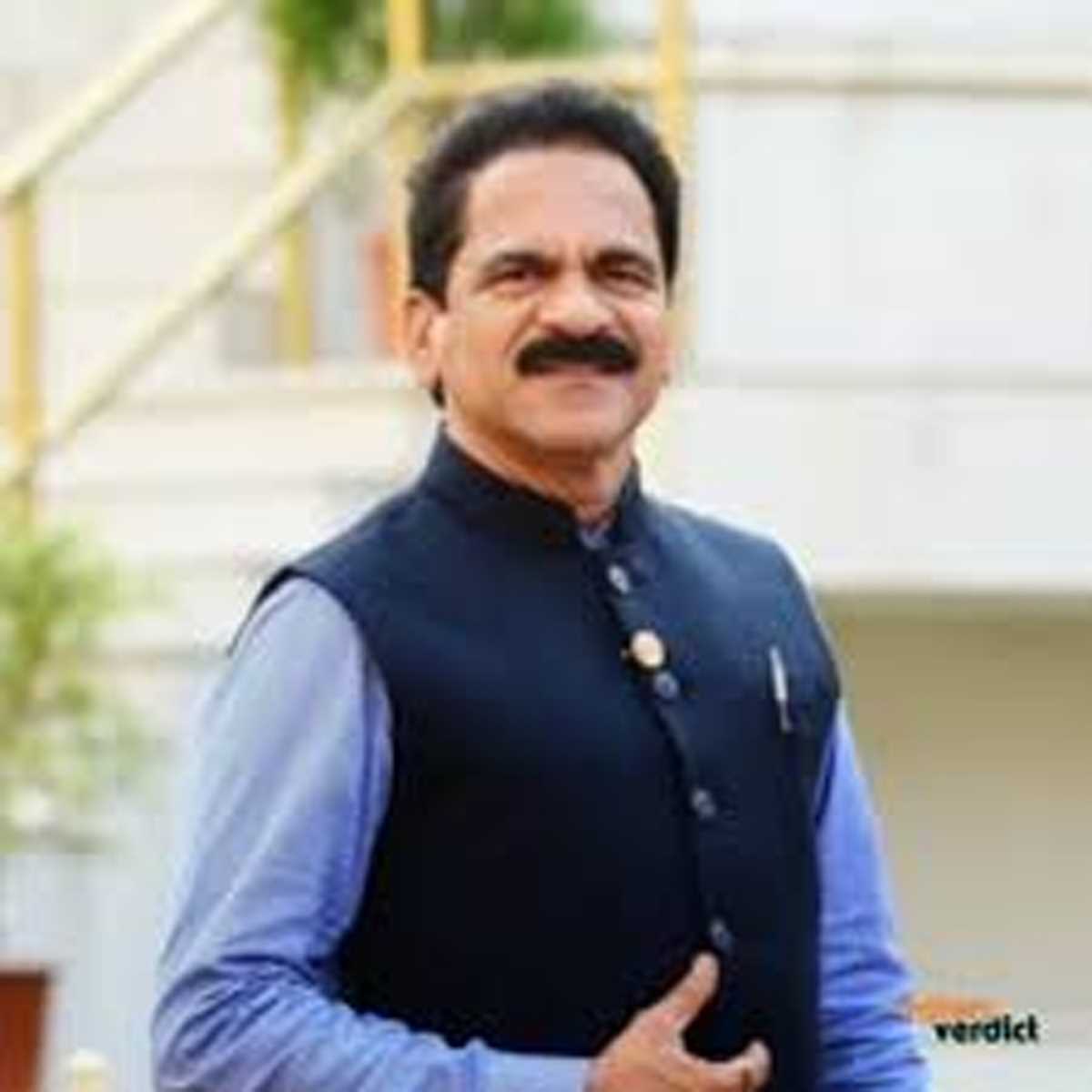 राहुल गांधी सिर्फ फोटोग्राफी के लिए गए परभणी : अरुण सावंत राहुल गांधी सिर्फ फोटोग्राफी के लिए गए परभणी : अरुण सावंत